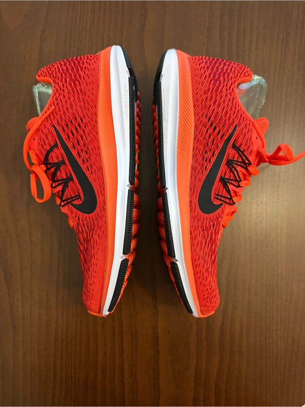 Women’s Nike Zoom Winflo 5 Crimson Size 9 NWOT
